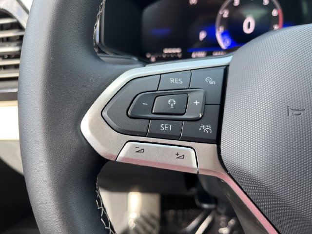 Certified 2025 Volkswagen Taos S AWD/4WD image 21