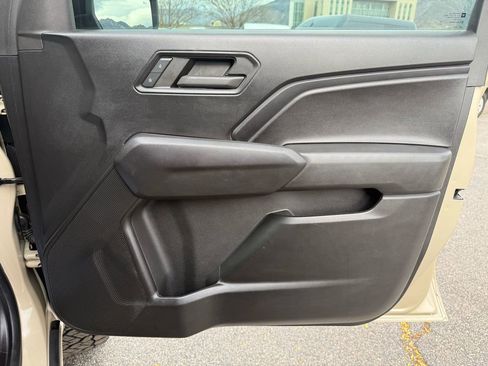 Used 2024 Chevrolet Colorado Trail Boss w/ Technology Package image 18