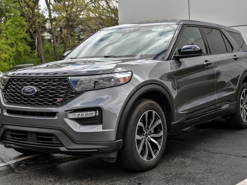 Certified 2022 Ford Explorer ST AWD/4WD image 5