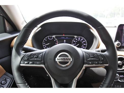 Used 2023 Nissan Sentra SV w/ SV Premium Package FWD image 15