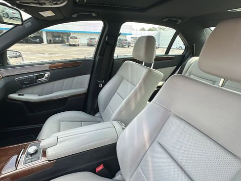 Used 2011 Mercedes-Benz E 350 Sedan image 12