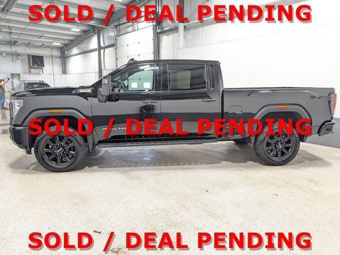 Used 2025 GMC Sierra 3500 AT4 w/ AT4 Premium Plus Package AWD/4WD image 6