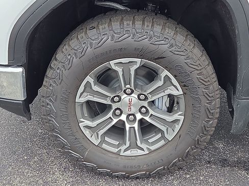 New 2026 GMC Sierra 1500 Pro w/ X31 Off-Road Package image 7