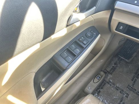 Used 2011 Honda Accord SE image 22