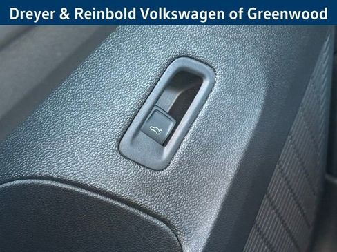 New 2025 Volkswagen Atlas Cross Sport SE image 23