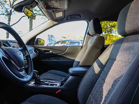 Used 2024 Chevrolet Equinox LT image 8