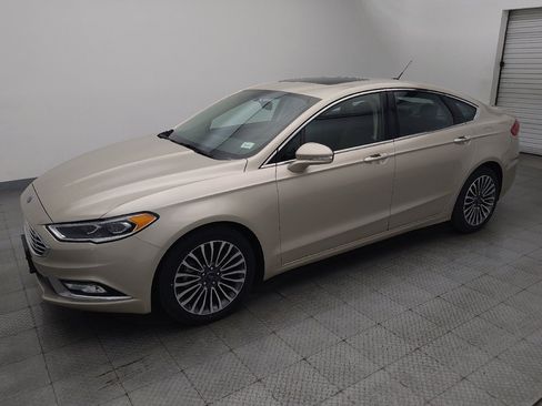 Used 2018 Ford Fusion Titanium AWD/4WD image 2