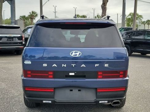Used 2025 Hyundai Santa Fe SEL FWD image 8