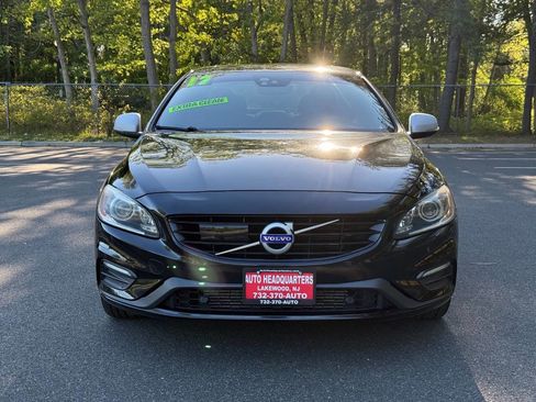 Used 2017 Volvo S60 T6 R-Design Platinum AWD/4WD image 2