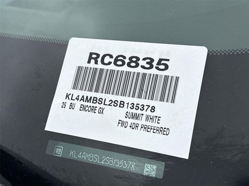 Used 2025 Buick Encore GX Preferred FWD image 30