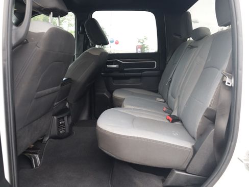 Used 2024 RAM 2500 Big Horn AWD/4WD image 12