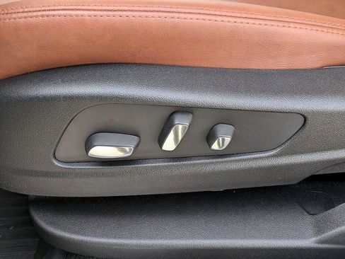 New 2026 Cadillac XT5 Premium Luxury w/ LPO, ONYX Package FWD image 15