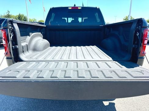 Used 2025 RAM 1500 Warlock AWD/4WD image 25