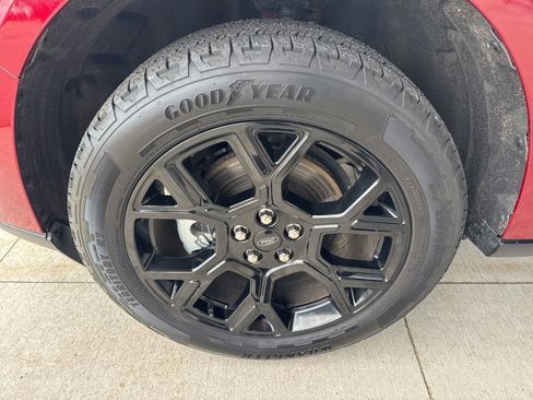 Certified 2025 Ford Maverick XLT w/ Equipment Group 301A image 20