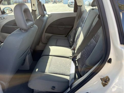 Used 2007 Chrysler PT Cruiser FWD image 16