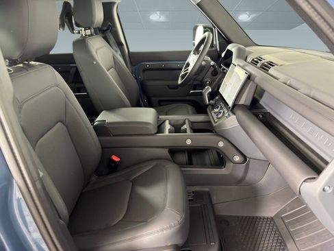 Used 2026 Land Rover Defender 110 S image 22