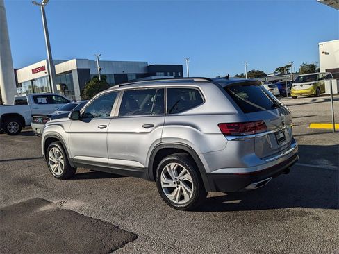 Certified 2023 Volkswagen Atlas SE image 7