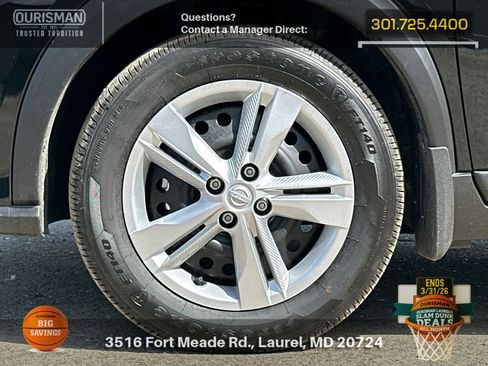 New 2025 Nissan Kicks Play S image 5