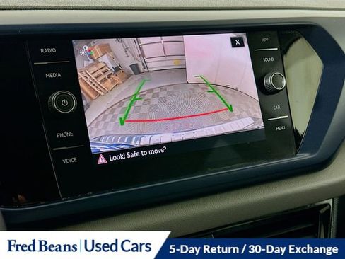 Used 2023 Volkswagen Taos SE image 13