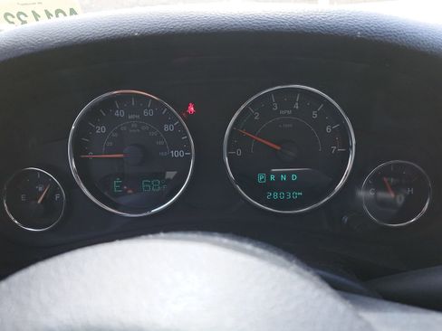 Used 2017 Jeep Wrangler Sport w/ Quick Order Package 24S AWD/4WD image 13