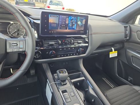 New 2026 Nissan Pathfinder Rock Creek w/ Rock Creek Premium Package AWD/4WD image 22