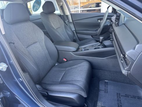 Used 2023 Honda Accord EX image 13