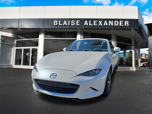 Used 2019 MAZDA MX-5 Miata RF Grand Touring RWD image 7