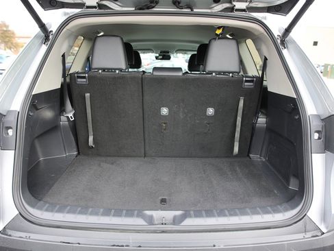 Used 2025 Toyota Grand Highlander AWD image 14