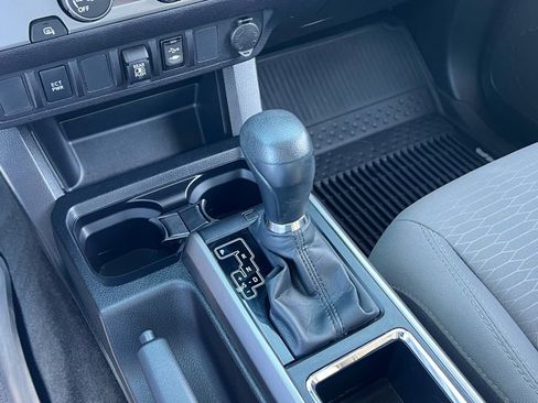 Certified 2019 Toyota Tacoma SR5 image 26