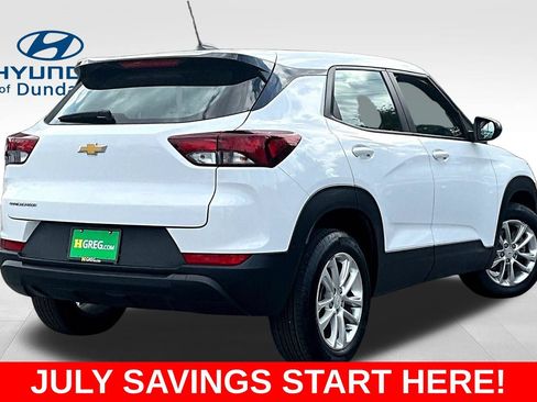 Used 2024 Chevrolet TrailBlazer LS FWD image 8