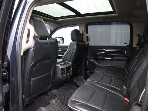 Used 2019 RAM 1500 Laramie image 30