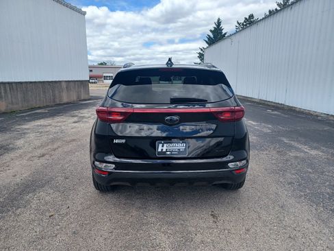 Used 2021 Kia Sportage AWD Nightfall Edition image 4