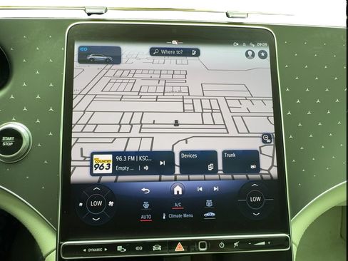 Used 2023 Mercedes-Benz EQE 350+ SUV image 45