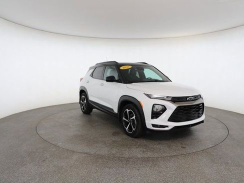 Used 2021 Chevrolet TrailBlazer RS w/ Technology Package image 27