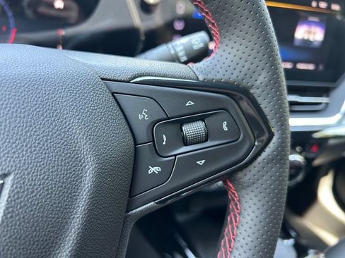 New 2026 Chevrolet Trax RS w/ Sunroof Package FWD image 23