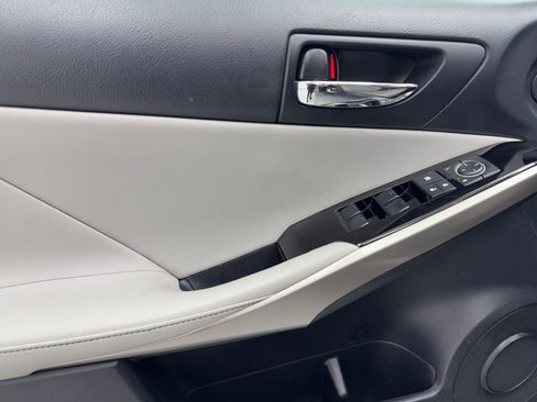 Used 2016 Lexus IS 200t w/ Navigation System Package image 37