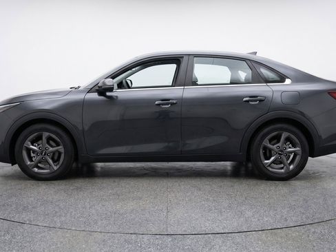 Used 2025 Kia K4 LXS FWD image 5