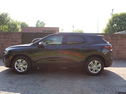 Used 2021 Chevrolet Blazer LT AWD/4WD image 2