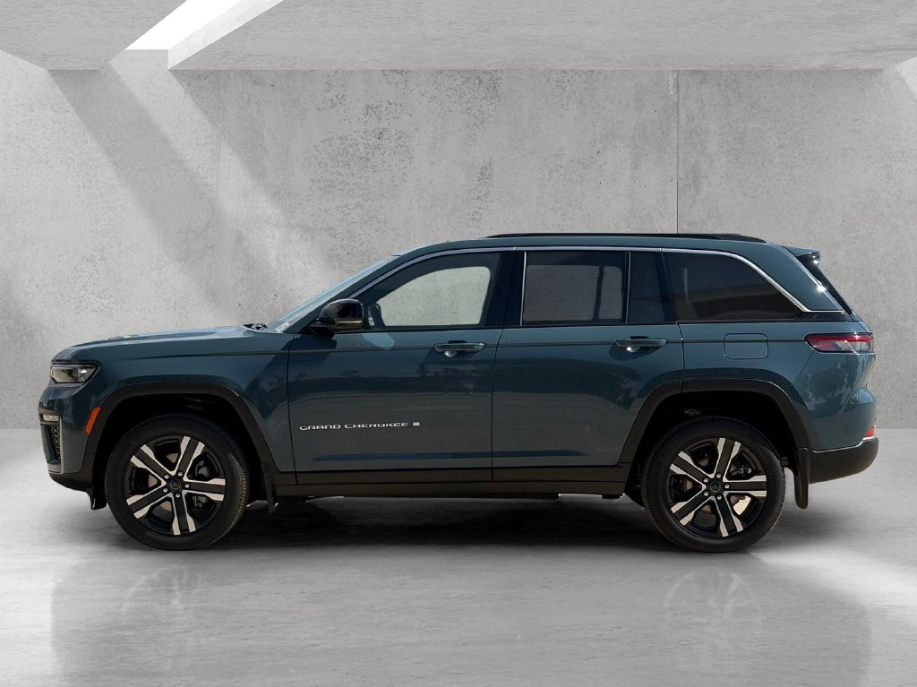 New 2027 Jeep Grand Cherokee Limited w/ MOPAR Finishing Package RWD image 8
