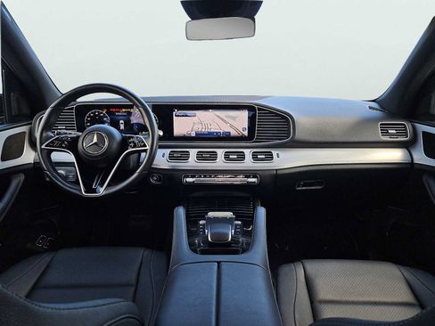 Used 2024 Mercedes-Benz GLE 450e 4MATIC image 11