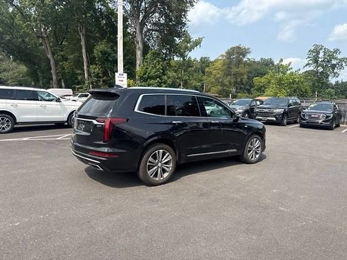 Used 2021 Cadillac XT6 Premium Luxury w/ LPO, Floor Liner Package AWD/4WD image 9