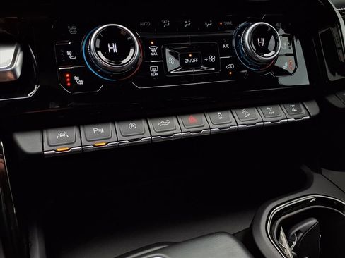 Certified 2024 GMC Sierra 1500 AT4X image 14