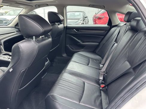 Used 2019 Honda Accord Touring image 29