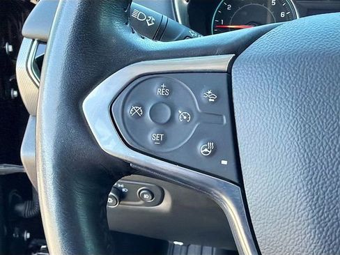 Used 2021 Chevrolet Traverse Premier image 39