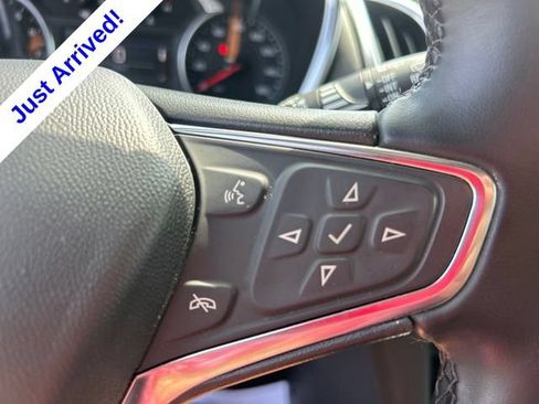 Used 2024 Chevrolet Equinox LT FWD image 19