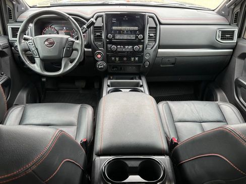 Used 2024 Nissan Titan PRO-4X w/ Pro-4x Convenience Package image 8