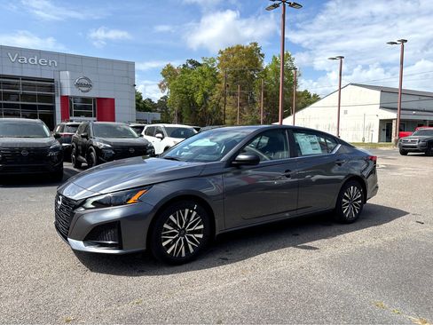 New 2026 Nissan Altima 2.5 SR FWD image 29
