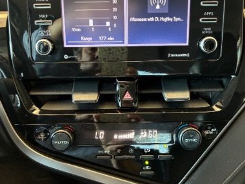 Used 2024 Toyota Camry SE FWD image 18