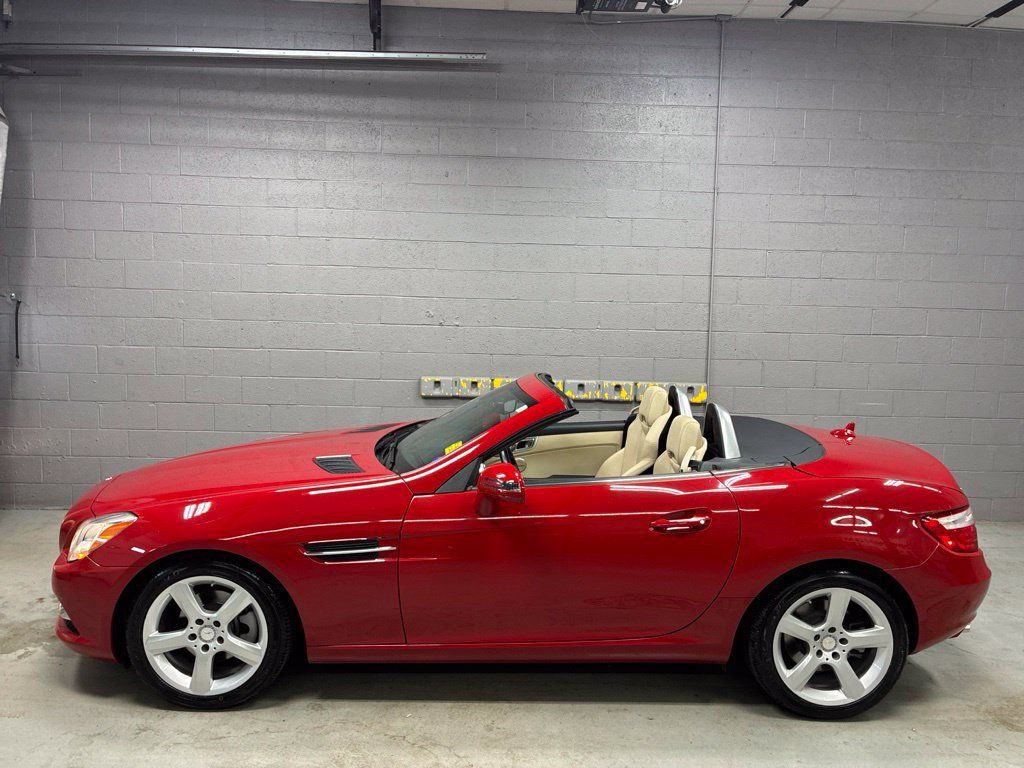 Used 2014 Mercedes-Benz SLK 250 image 31