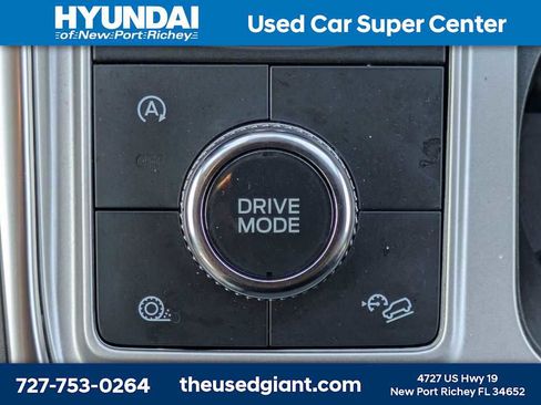 Used 2023 Ford Explorer XLT w/ Equipment Group 202A image 34